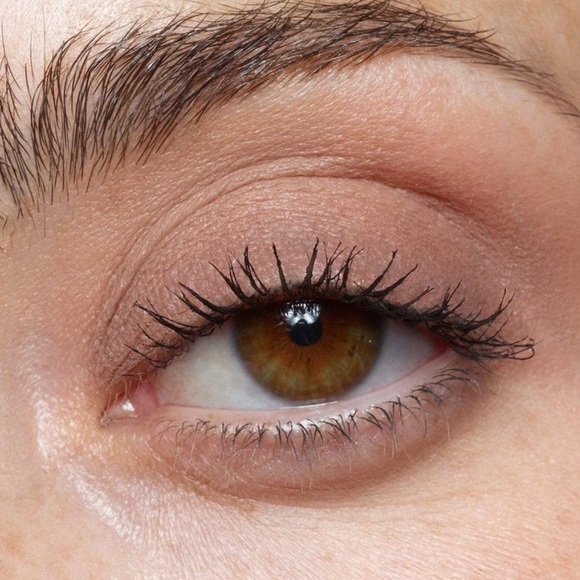 NudeStix Magnetic Eye Color in Taupe a matte shade long wearing great primer - Picture 4 of 7